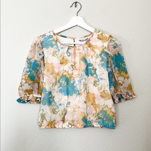 NWT Walter Baker Floral Pleaded Neckline Crop Blouse - Picture 2 of 7